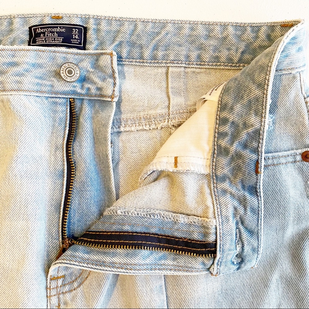 Abercrombie & Fitch Light Blue High Rise Jeans - Picture 5 of 11